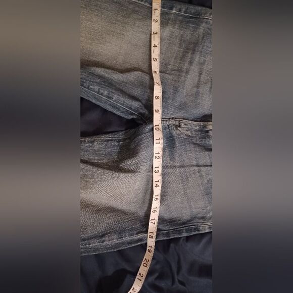 Guess Foxy Flare Jeans Size 29 - Picture 8 of 11